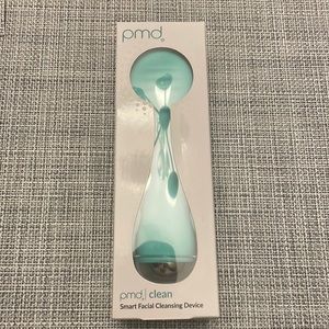 PMD clean smart facial cleansing device